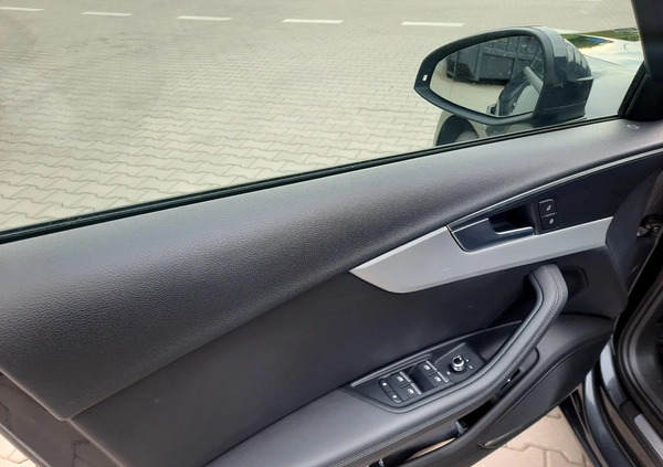 Audi A4 cena 64900 przebieg: 223000, rok produkcji 2017 z Lublin małe 466